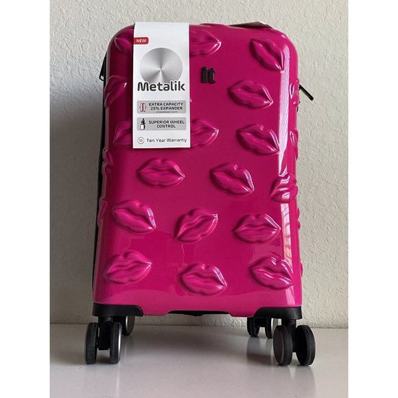 it luggage Bags It Luggage Smooch Kiss Hot Pink Hardside Suitcase